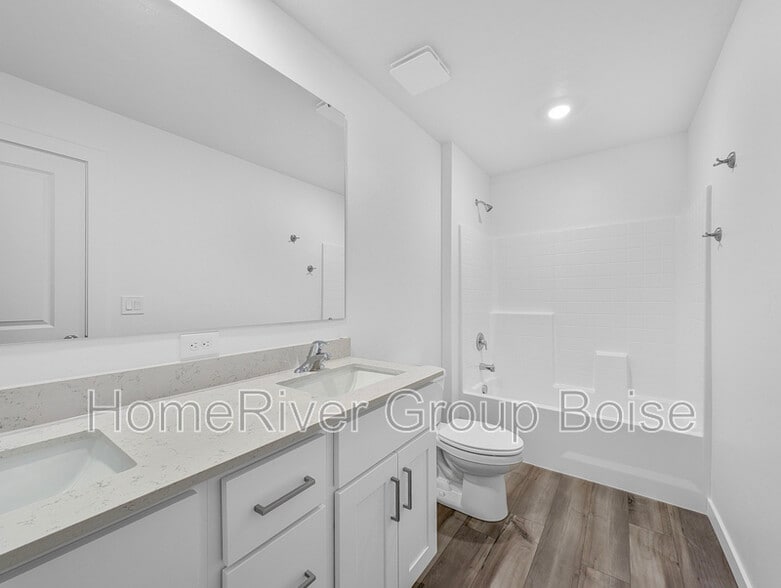 Building Photo - 20444 Owl Creek Ave
