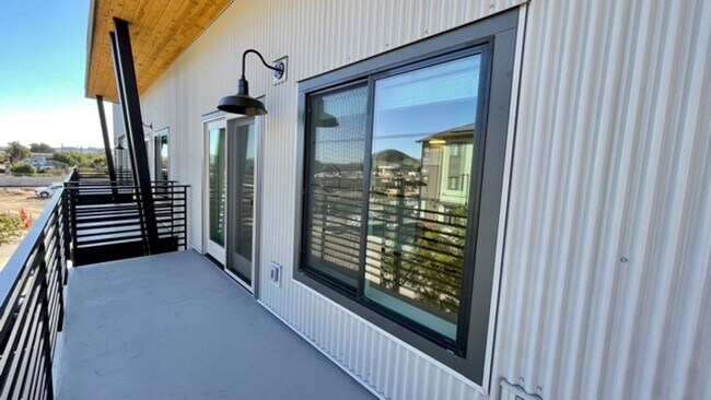 Building Photo - New Construction Studio Apartment with Air...