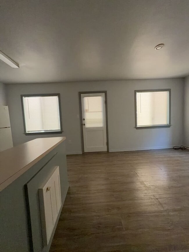 Building Photo - 6599 Hohape Ave