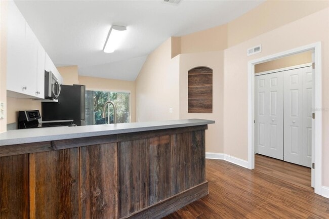 Building Photo - 15016 Deer Meadow Dr