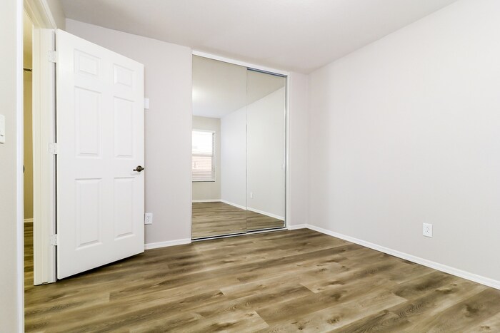Building Photo - 2436 S 71st Dr