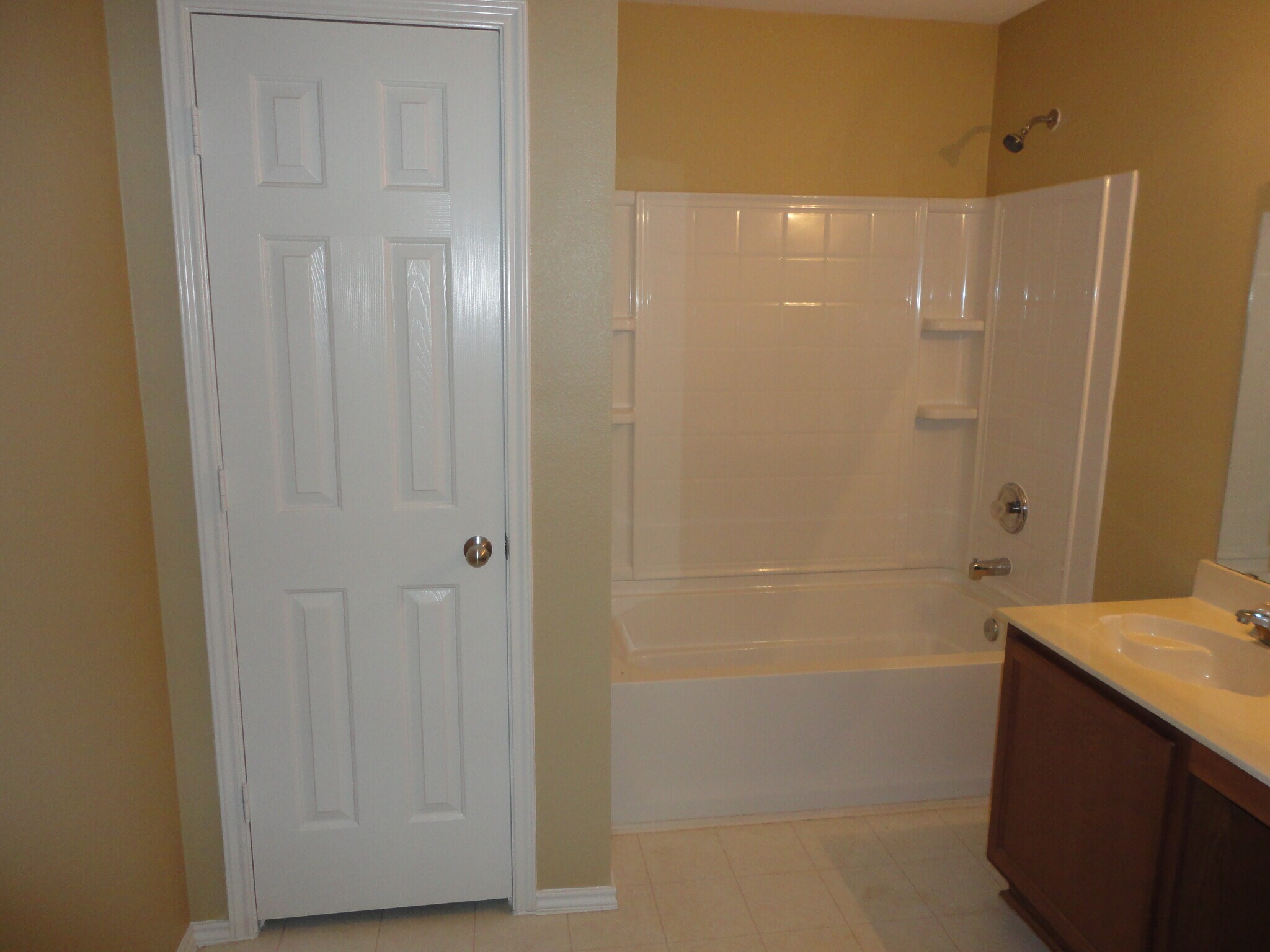 Building Photo - 811 Wild Prairie Dr