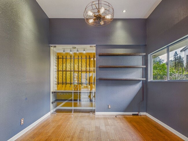 Building Photo - Immaculate Menlo Park house for rent now! $9,100