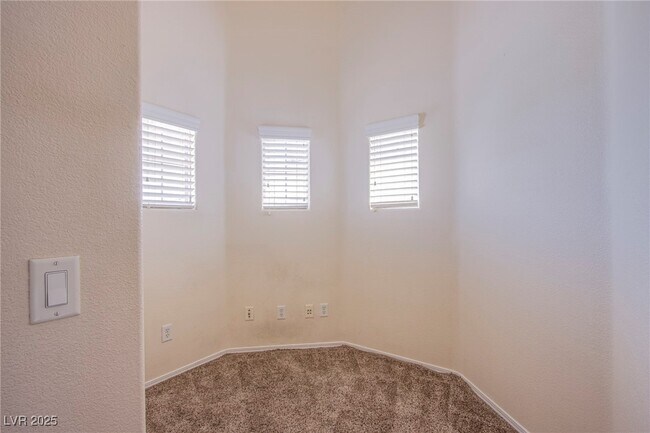 Building Photo - 10334 Wood Plank Ln