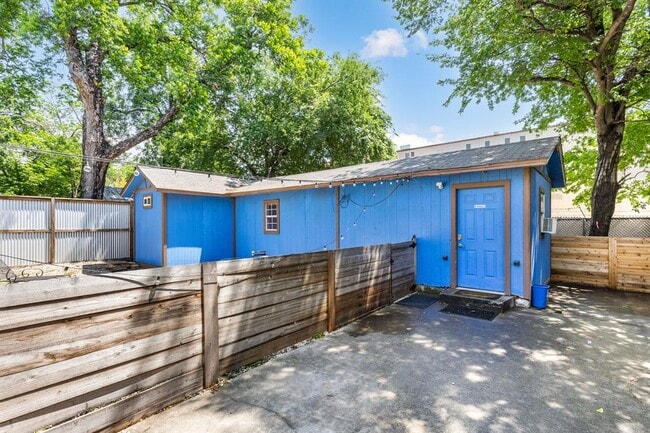 Primary Photo - 4609 Gonzales St