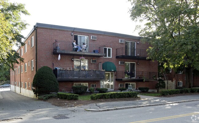 Primary Photo - 332 Copeland St