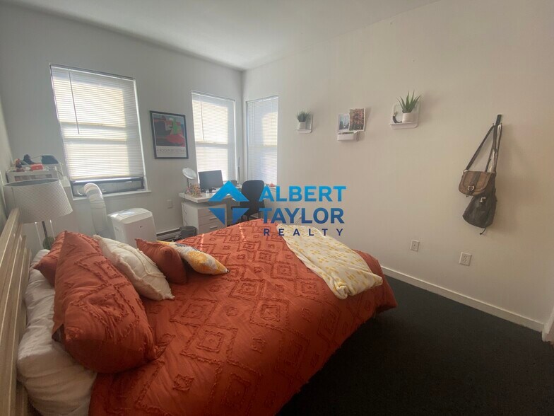 Building Photo - 41 Cunard St