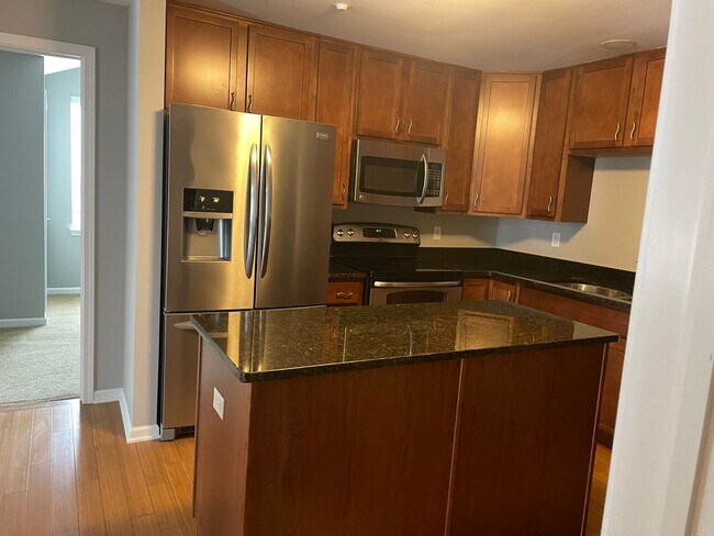 Building Photo - Located in the Detroit-Shoreway Area