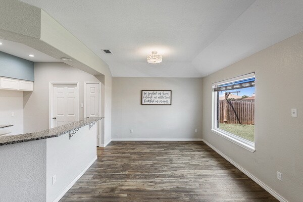 Building Photo - 15210 Main Royal Dr