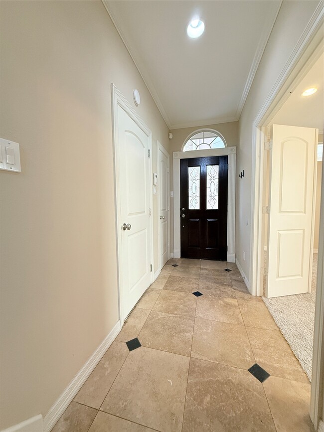 Building Photo - 5305 Egbert St