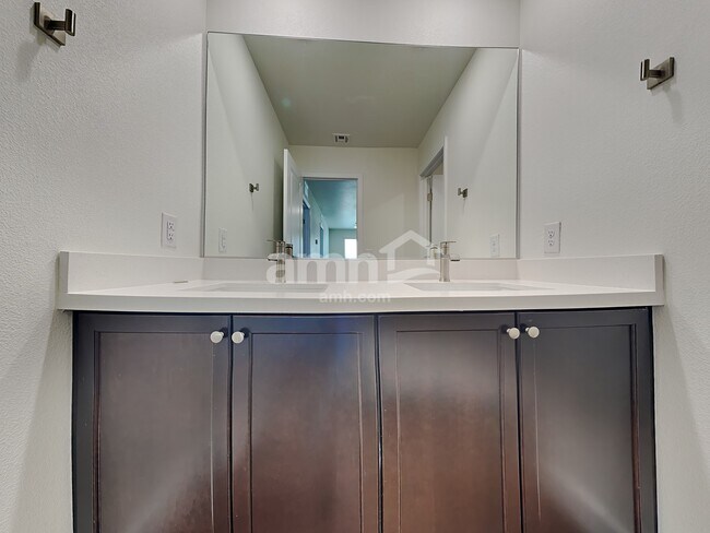 Building Photo - 6139 Theodore St