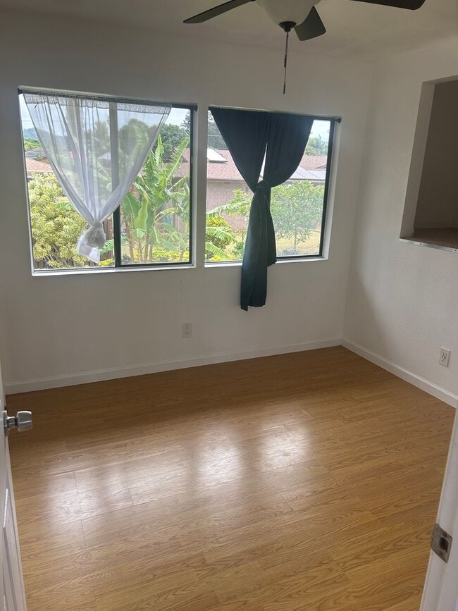 Building Photo - 3bd / 2ba Duplex Unit – Poipu Rd – Pet Friendly