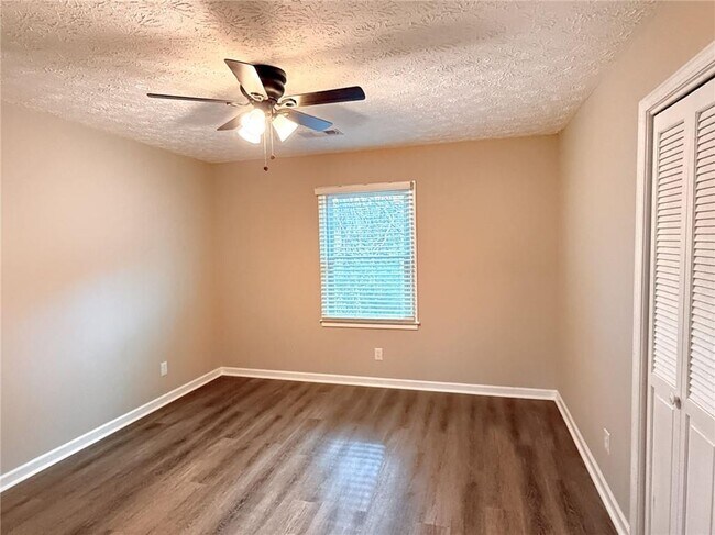 Building Photo - 2861 Spring Ridge Cir