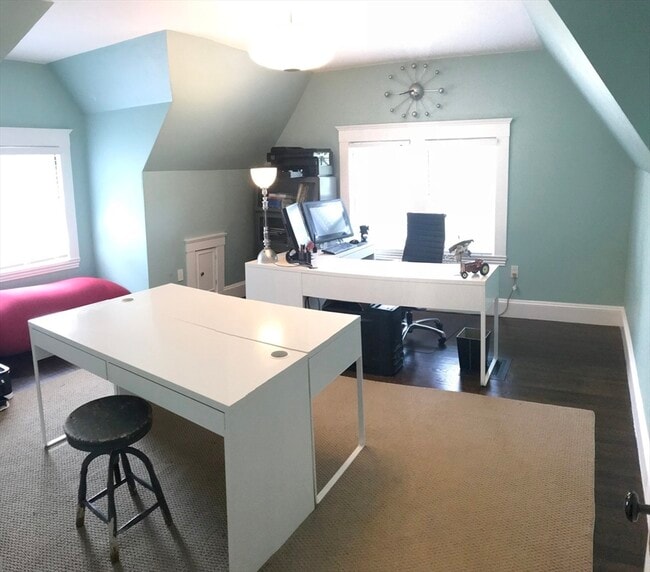 Building Photo - 70 Sumner St