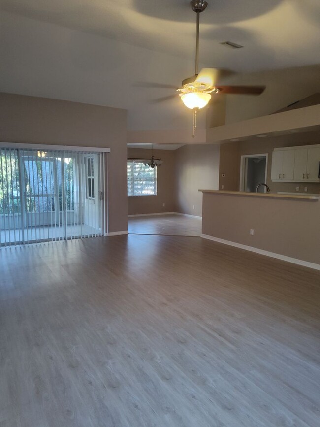Building Photo - CITRUS SPRINGS