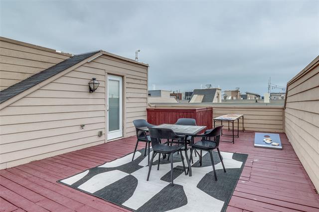 Building Photo - 1016 Liberty St