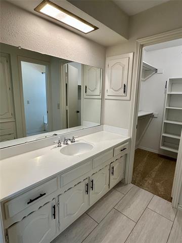 Building Photo - 7145 Crooked Oak Dr
