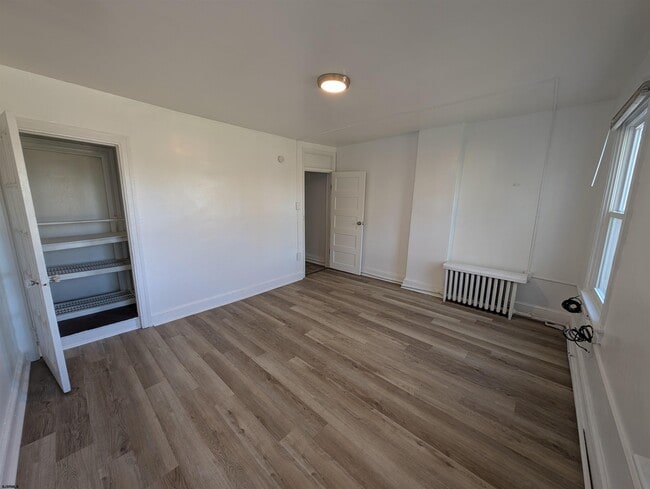 Building Photo - 902 Westcoat Pl