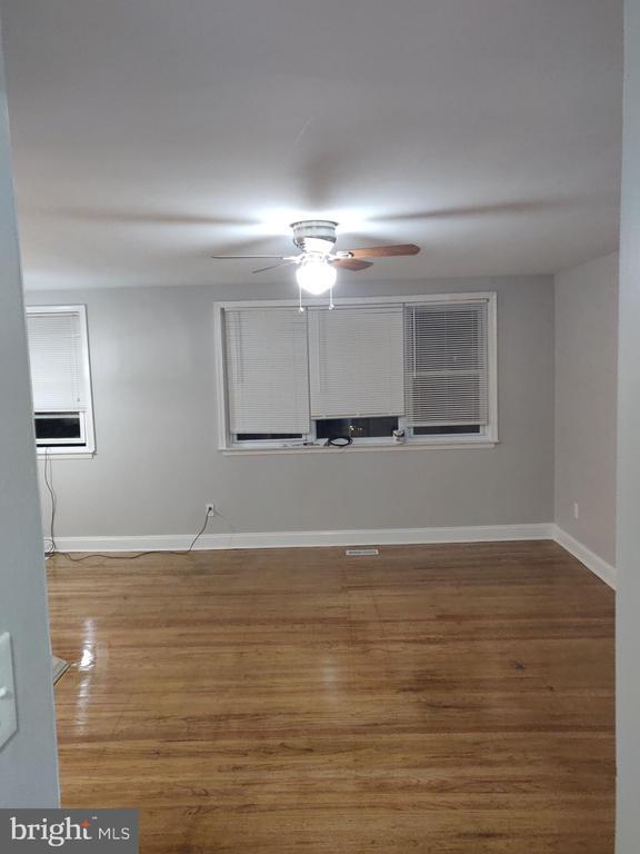 Building Photo - 3600 Genesee Pl