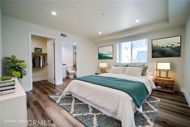 Building Photo - 1427 S New Hampshire Ave