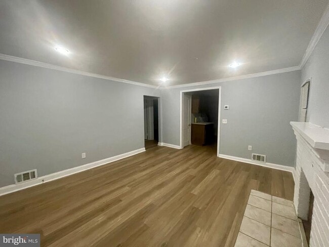 Building Photo - 1517 Rollins Ave