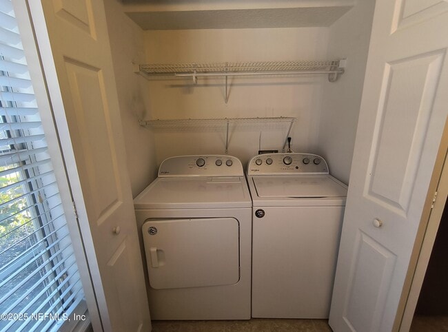 Building Photo - 6781 Plum Lake Dr N