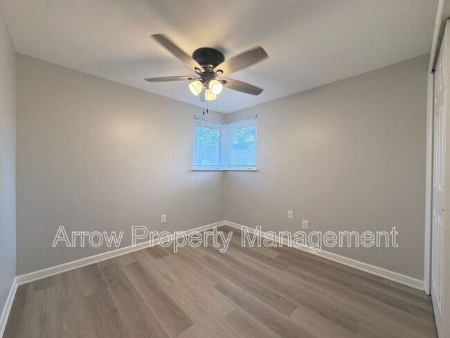 Building Photo - 4413 M St