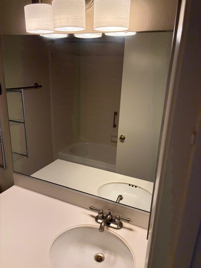 Building Photo - 1137 Mission Verde Dr