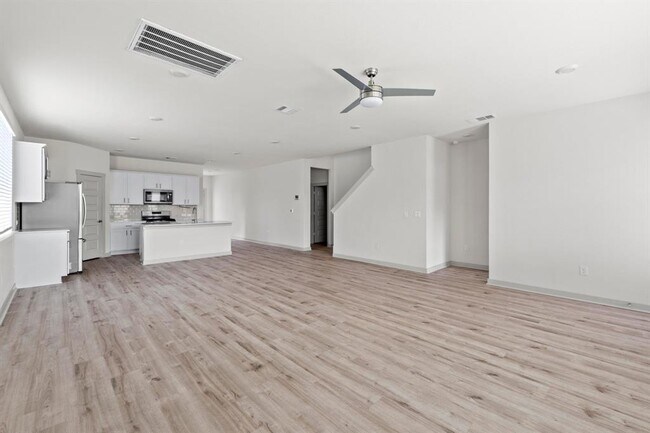 Building Photo - 7404 Sagira Path