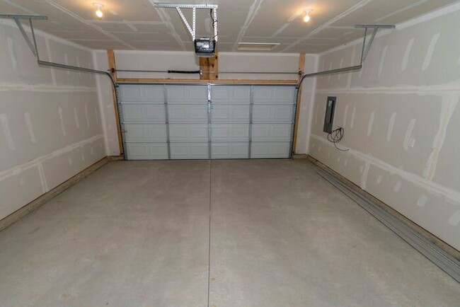 Building Photo - Mishawaka South Side- Be the first to Occupy this newly built 2-story home