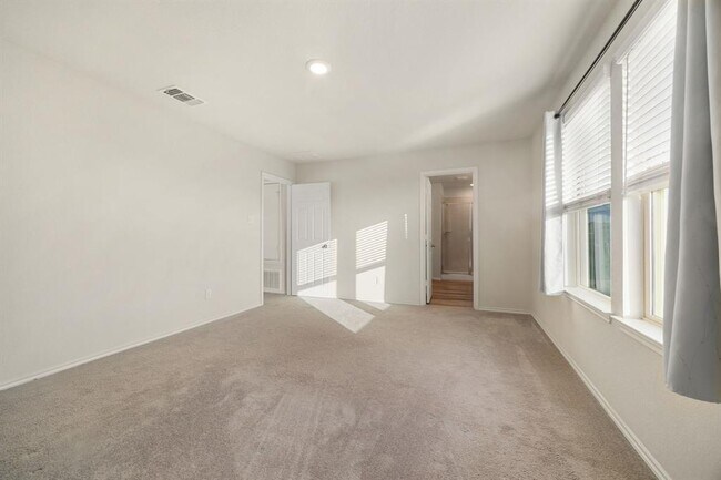 Building Photo - 329 Green Egret Wy