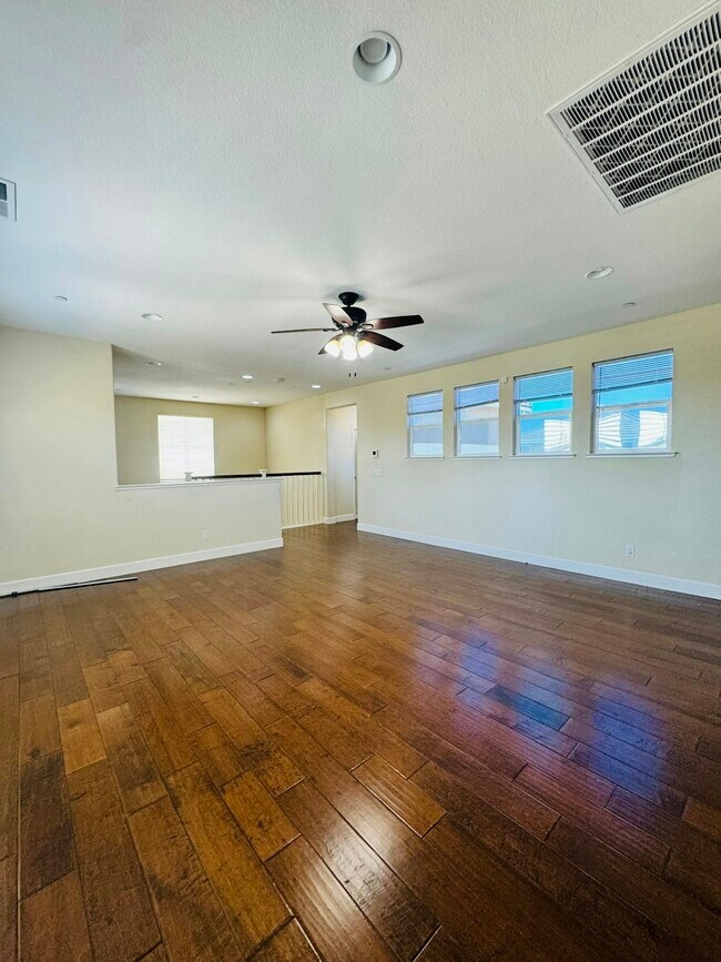 Building Photo - 2610 Brookshire St