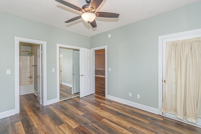 Building Photo - 4627 Wild Iris Dr