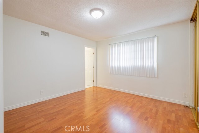 Building Photo - 6933 Fallbrook Ave