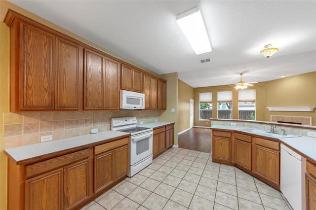 Building Photo - 1623 Mineral Springs Dr
