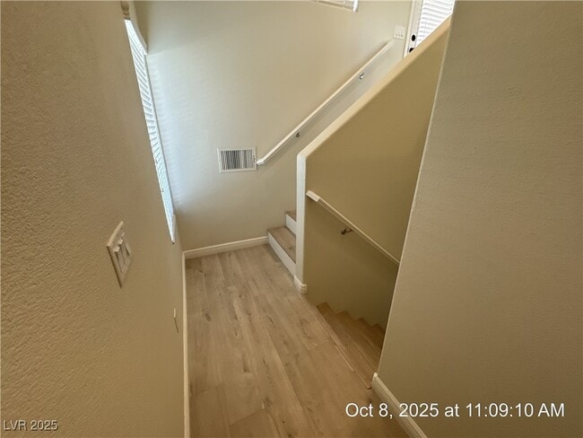 Building Photo - 10314 Ladybug Bend St