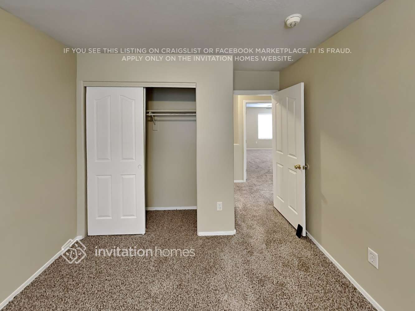 Building Photo - 10617 E Portobello Ave