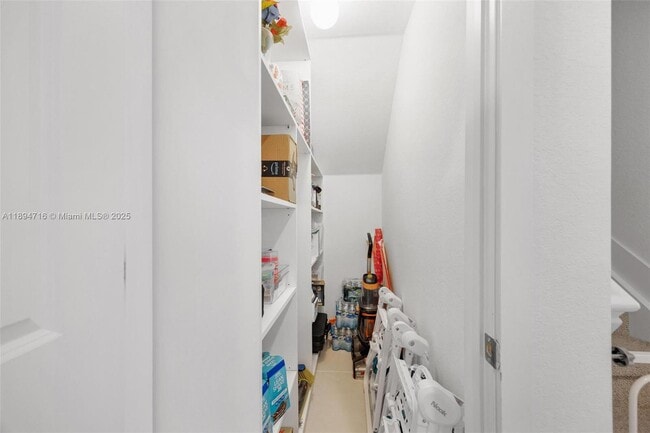 Building Photo - 156 SW 171st Ln