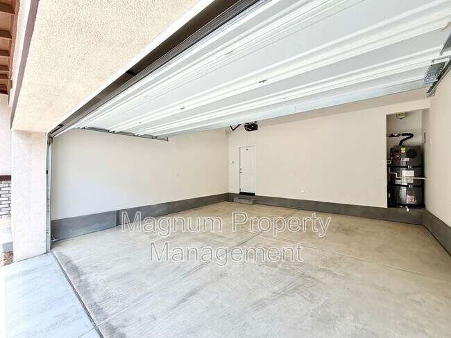 Building Photo - 31404 Lolite Dr