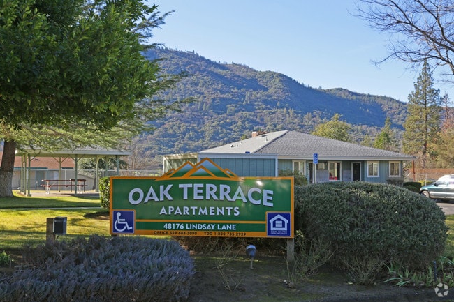 Oak Terrace Apts II