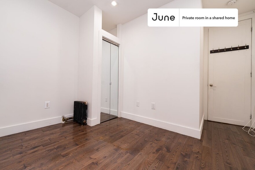 Building Photo - Room in Shared 4 bed/2 bath home in West Harlem