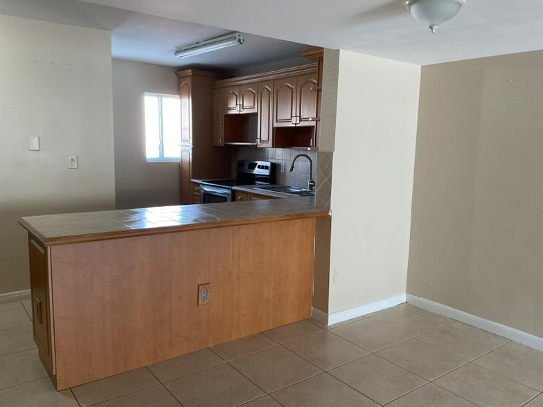 Building Photo - 5448 NW 169th Terrace