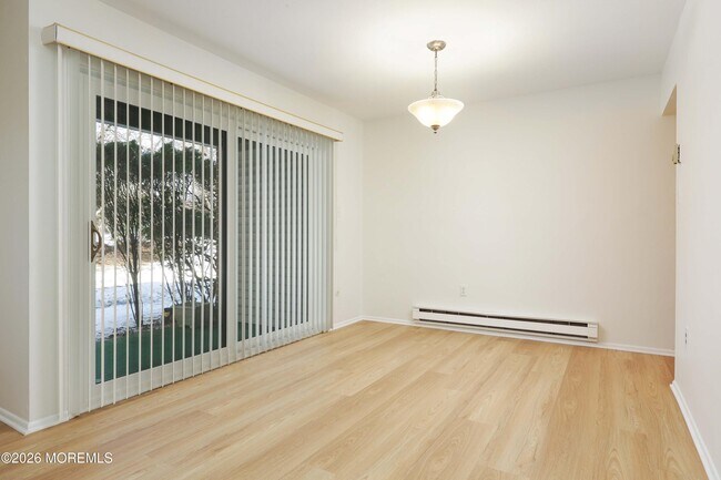 Building Photo - 38 Medford Ct