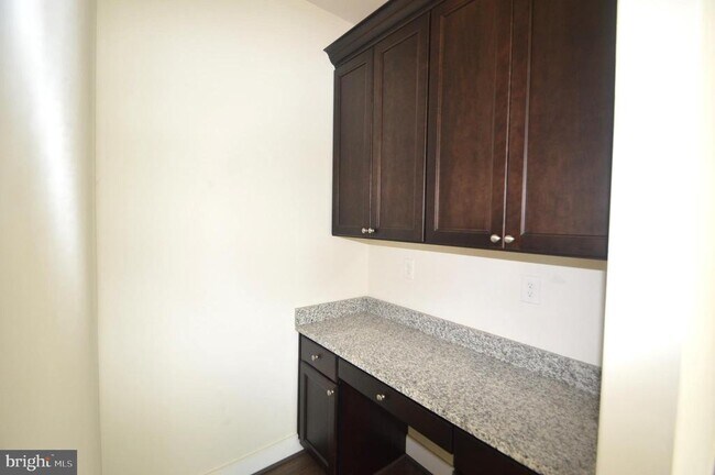 Building Photo - 408 Stabler Ln