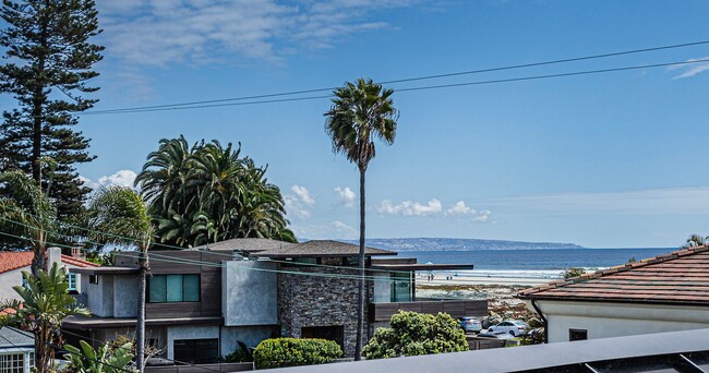 Building Photo - Coronado Beach House