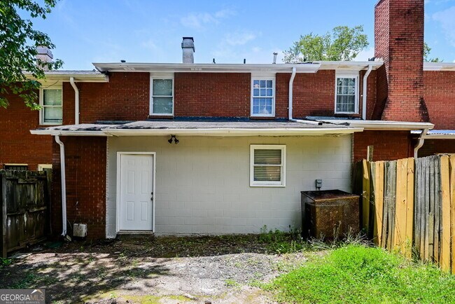Building Photo - 976 Park Gate Pl