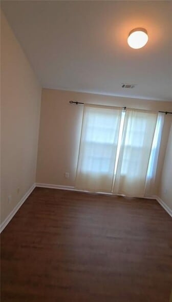 Building Photo - 4247 Youngstown Cir