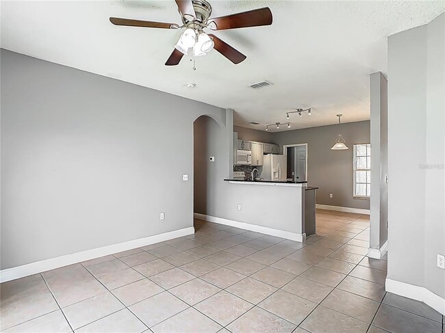 Building Photo - 107 Carlisle Ct