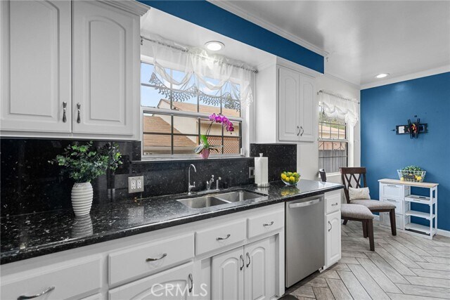 Building Photo - 2449 23rd St
