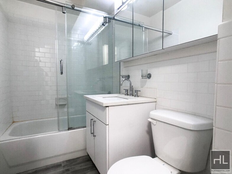 Building Photo - EAST 56 STREET